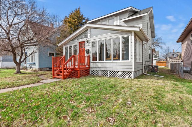1203 Juno Avenue, Saint Paul, MN 55116