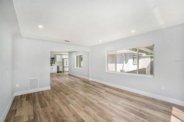 4925 ALCAZAR WAY S, St Petersburg, FL 33712