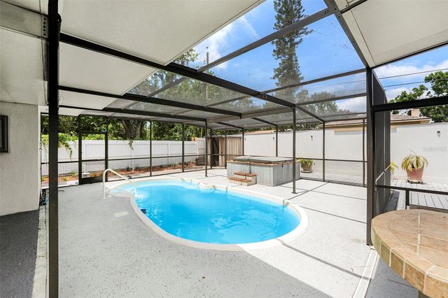 4925 ALCAZAR WAY S, St Petersburg, FL 33712