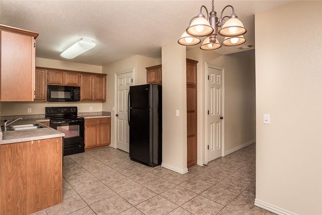 4040 Glenstone Terrace B, Springdale, AR 72762