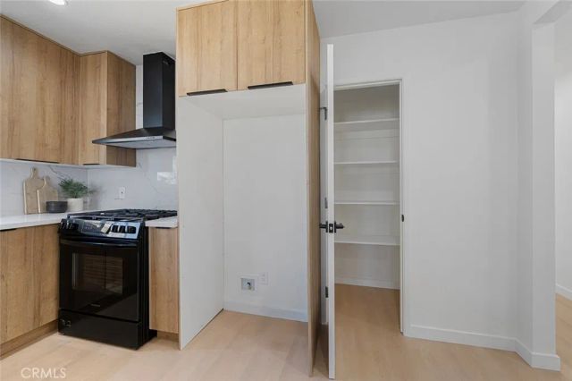 3510 Somerset, Los Angeles, CA 90016