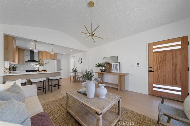 3510 Somerset, Los Angeles, CA 90016