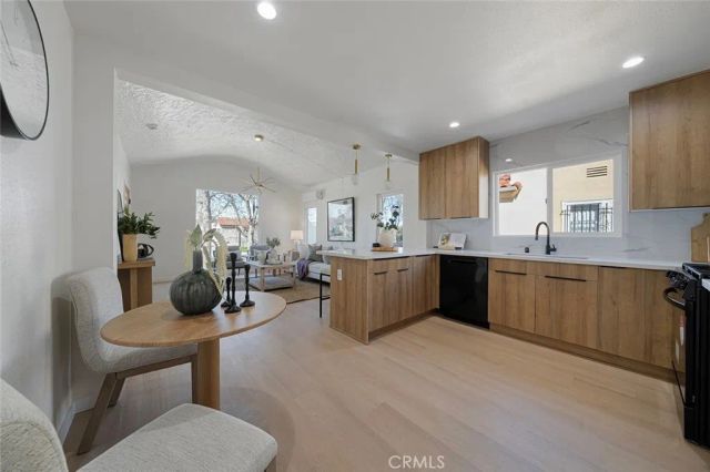 3510 Somerset, Los Angeles, CA 90016