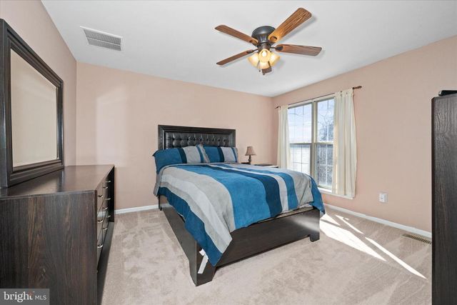 44 DENNY CIR, Newark, DE 19702