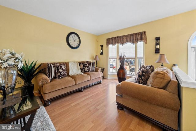 44 DENNY CIR, Newark, DE 19702