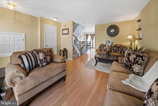 44 DENNY CIR, Newark, DE 19702