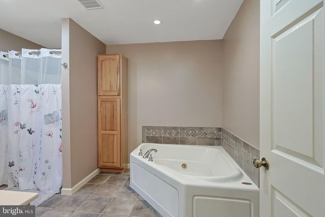 40 AMANDAS LN, Keyser, WV 26726