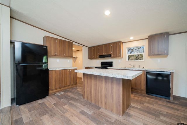 MH 2 PR 52423, Leesburg, TX 75451