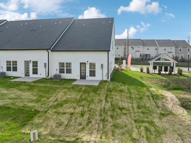 533 Tulip Springs Rd, Hermitage, TN 37076