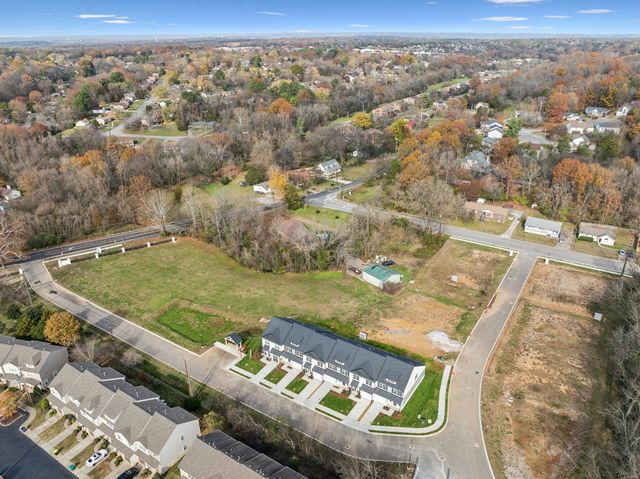 533 Tulip Springs Rd, Hermitage, TN 37076