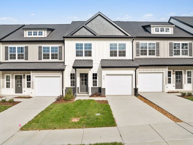 533 Tulip Springs Rd, Hermitage, TN 37076
