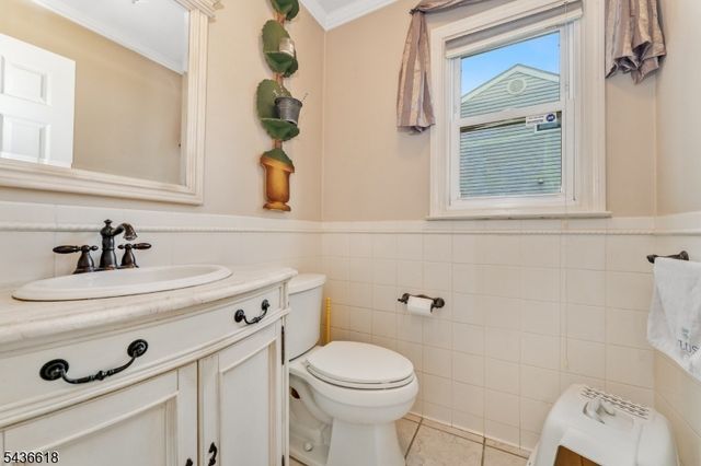 64 Dunedain St, Hillsborough Twp., NJ 08844