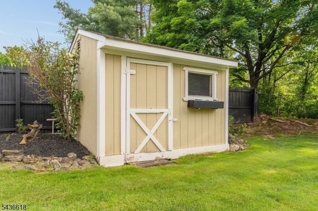 64 Dunedain St, Hillsborough Twp., NJ 08844