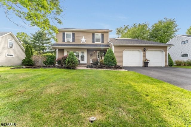 64 Dunedain St, Hillsborough Twp., NJ 08844