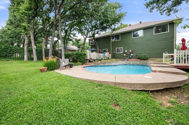 6616 Shorewood Drive, Arlington, TX 76016