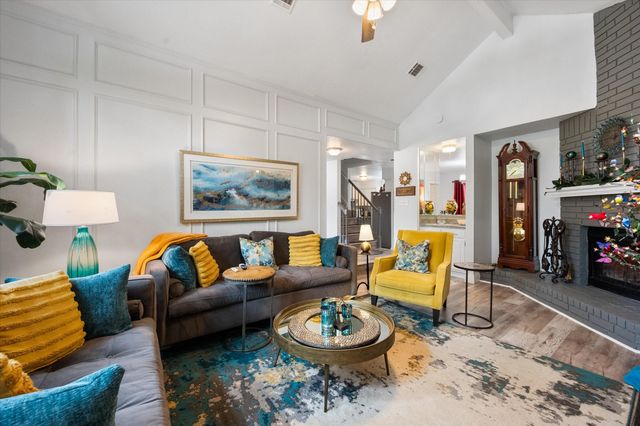6616 Shorewood Drive, Arlington, TX 76016