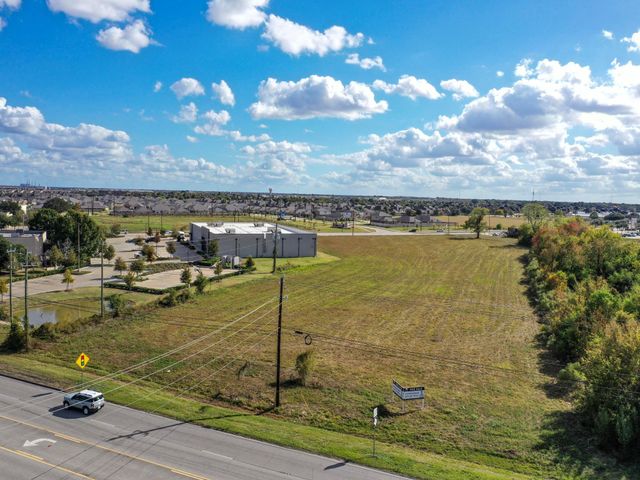 000 Fm 2218 Road, Richmond, TX 77469