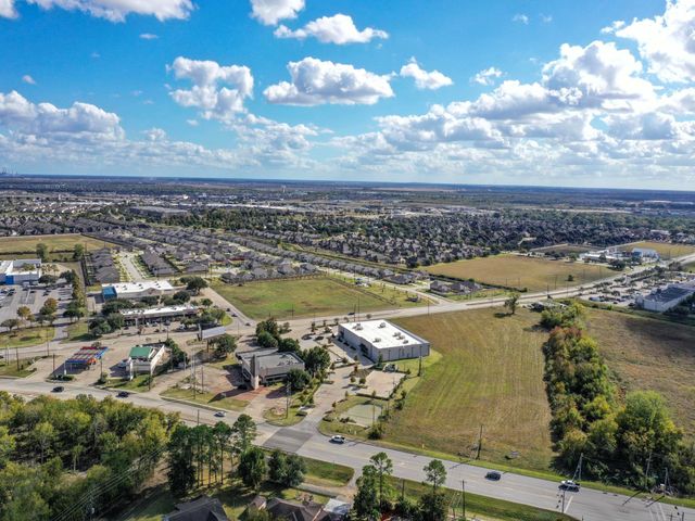 000 Fm 2218 Road, Richmond, TX 77469