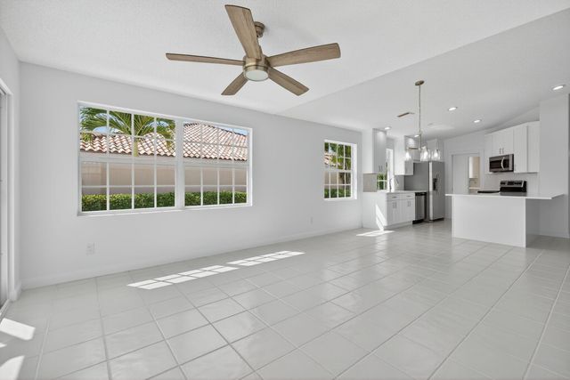 8281 SE Double Tree Drive, Hobe Sound, FL 33455