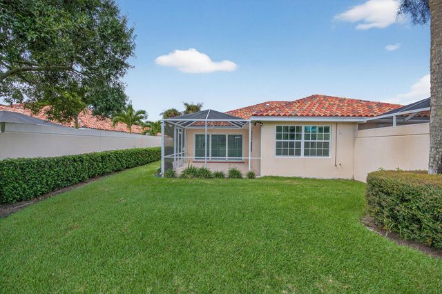8281 SE Double Tree Drive, Hobe Sound, FL 33455