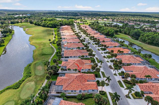 8281 SE Double Tree Drive, Hobe Sound, FL 33455