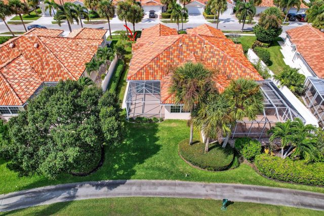 8281 SE Double Tree Drive, Hobe Sound, FL 33455