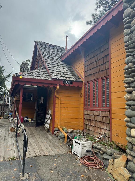 10946 Highway 50, Pollock Pines, CA 95726