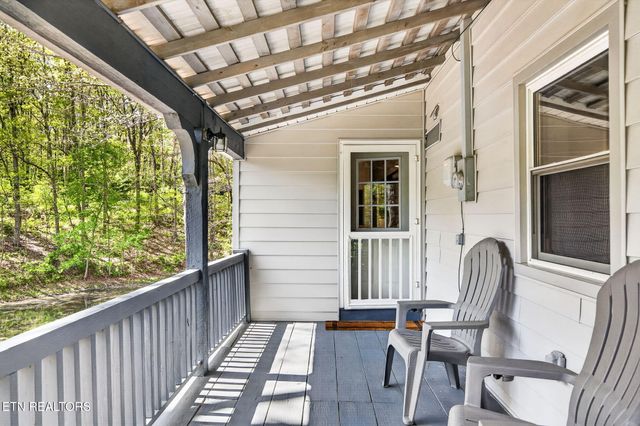 44 Triple R Lane, Crossville, TN 38571
