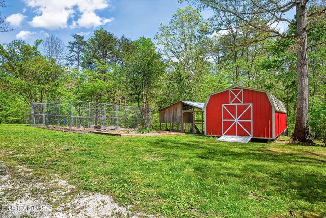 44 Triple R Lane, Crossville, TN 38571