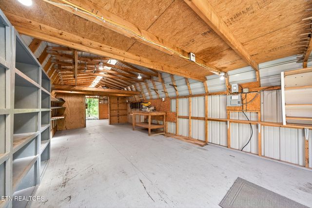 44 Triple R Lane, Crossville, TN 38571