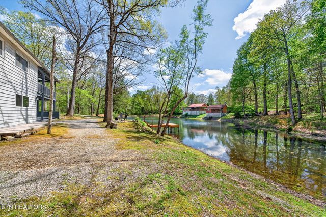 44 Triple R Lane, Crossville, TN 38571