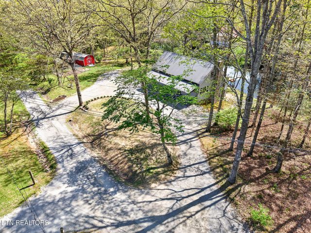 44 Triple R Lane, Crossville, TN 38571