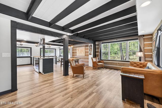 44 Triple R Lane, Crossville, TN 38571