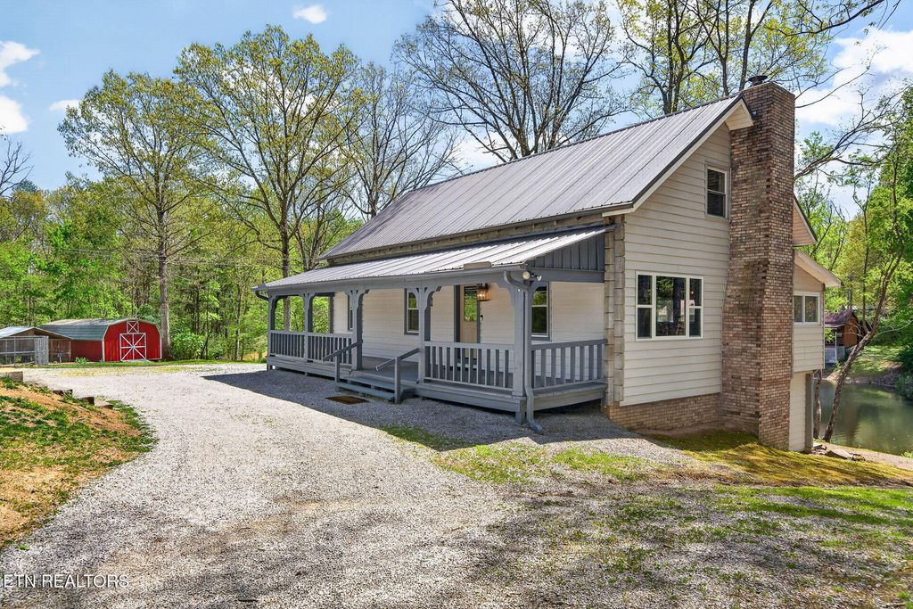 44 Triple R Lane, Crossville, TN 38571