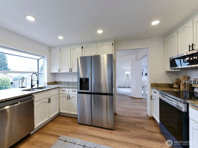 32516 20th Court SW, Federal Way, WA 98023