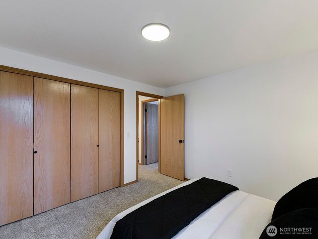 32516 20th Court SW, Federal Way, WA 98023