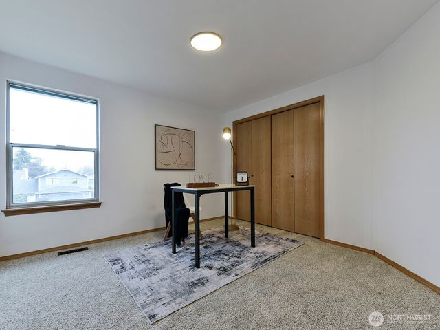 32516 20th Court SW, Federal Way, WA 98023