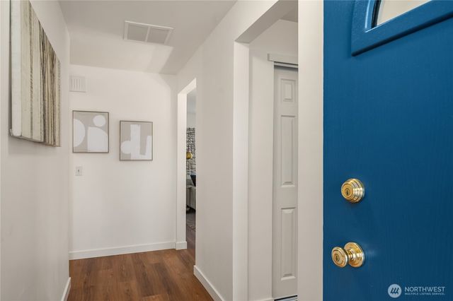 1511 S 250th, Des Moines, WA 98198