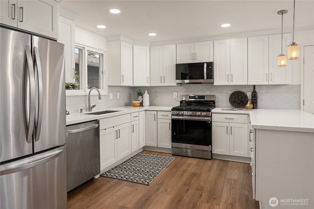 1511 S 250th, Des Moines, WA 98198