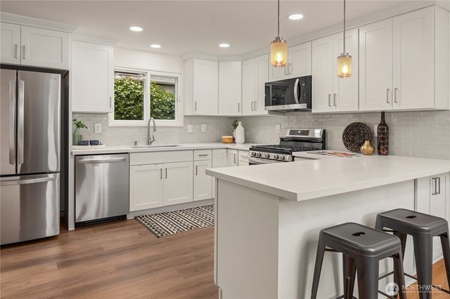 1511 S 250th, Des Moines, WA 98198