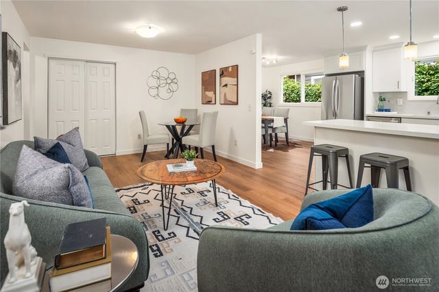 1511 S 250th, Des Moines, WA 98198