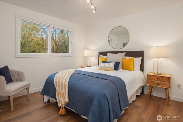 1511 S 250th, Des Moines, WA 98198