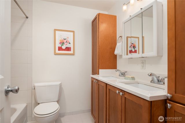 1511 S 250th, Des Moines, WA 98198