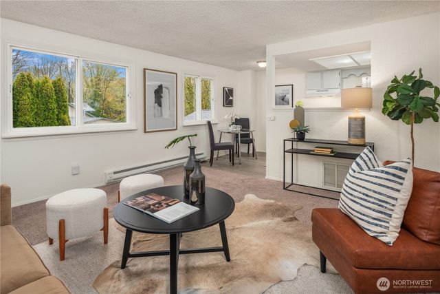 1511 S 250th, Des Moines, WA 98198