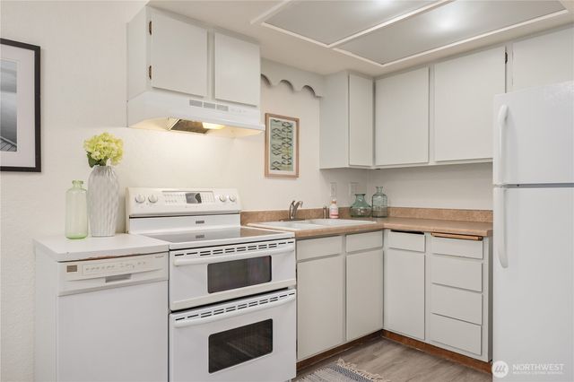 1511 S 250th, Des Moines, WA 98198