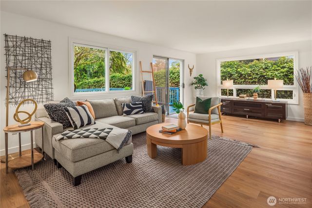 1511 S 250th, Des Moines, WA 98198