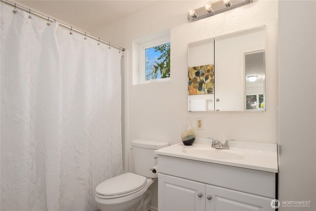 1511 S 250th, Des Moines, WA 98198