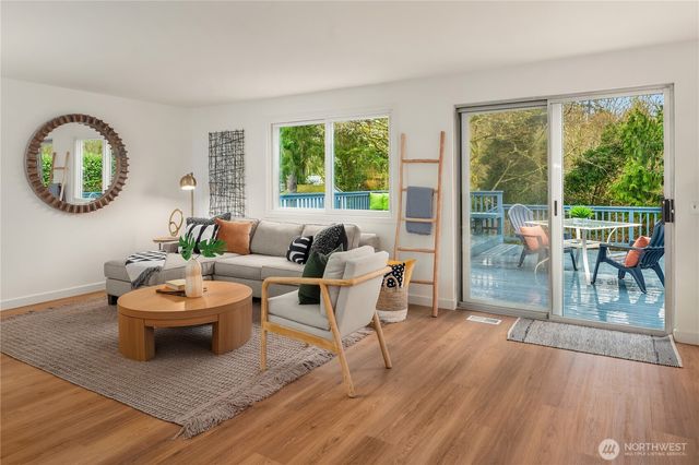 1511 S 250th, Des Moines, WA 98198