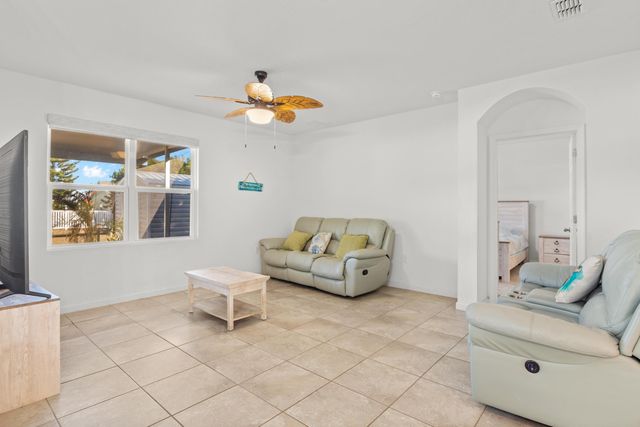 108 Tracy Drive, Sebastian, FL 32958