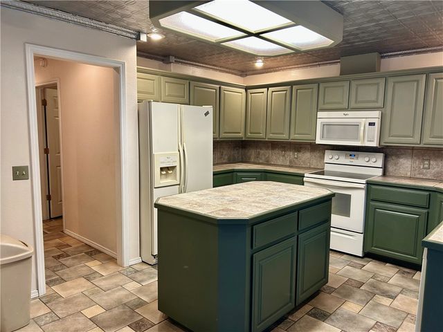 175 Private Road 2595, Lamar, AR 72846